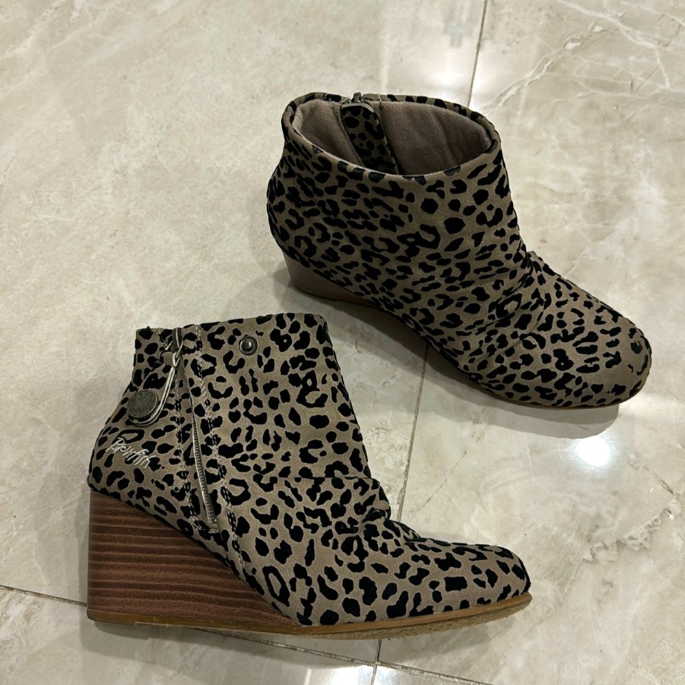 Booties leopard pattern
